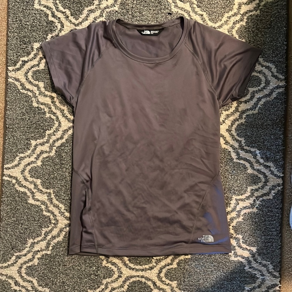 Short sleeve north face workout top